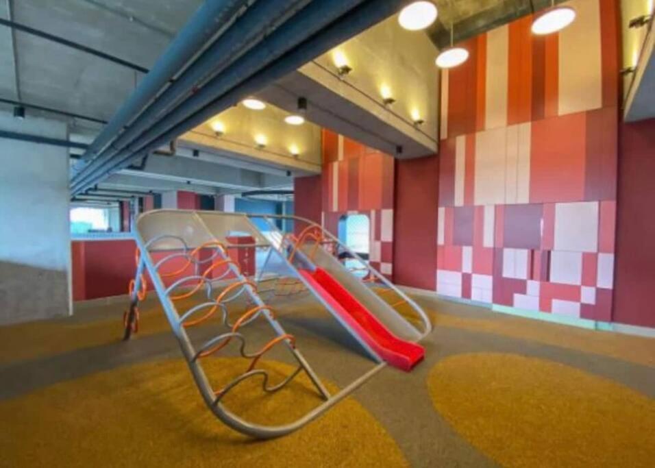 Tamarind Suite Cyberjaya 2-10Pax Duplex エクステリア 写真