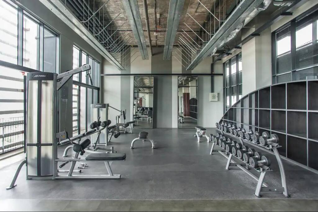 Tamarind Suite Cyberjaya 2-10Pax Duplex エクステリア 写真