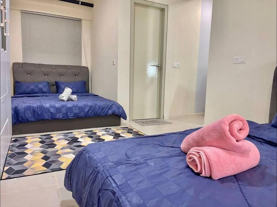 Tamarind Suite Cyberjaya 2-10Pax Duplex エクステリア 写真