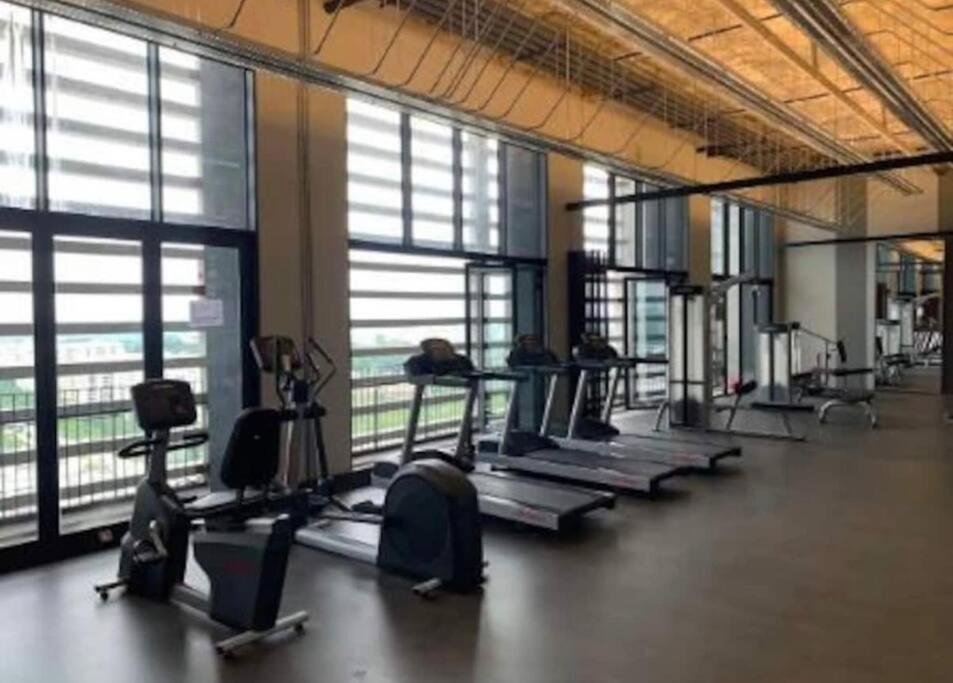 Tamarind Suite Cyberjaya 2-10Pax Duplex エクステリア 写真