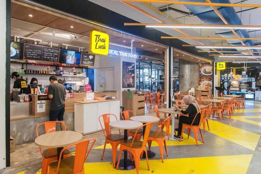 Tamarind Suite Cyberjaya 2-10Pax Duplex エクステリア 写真